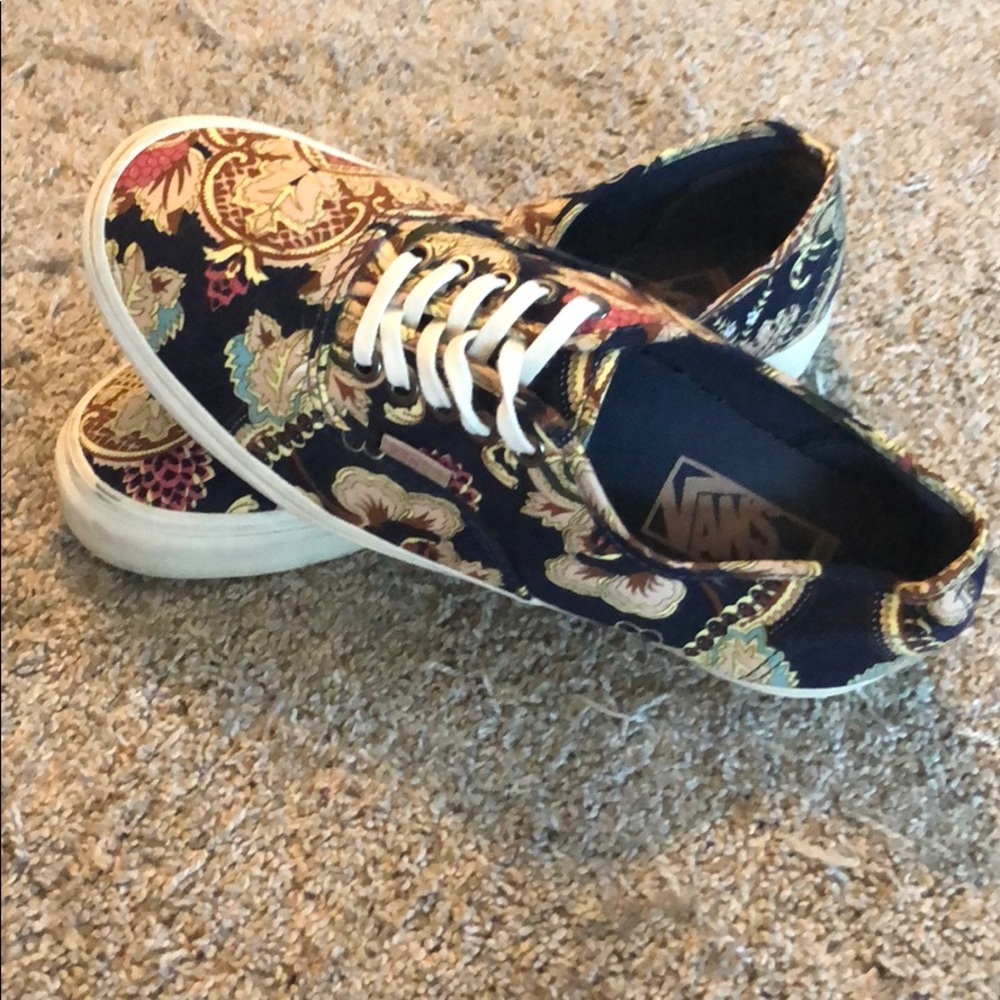 Paisley Limited Edition California Authentic Vans